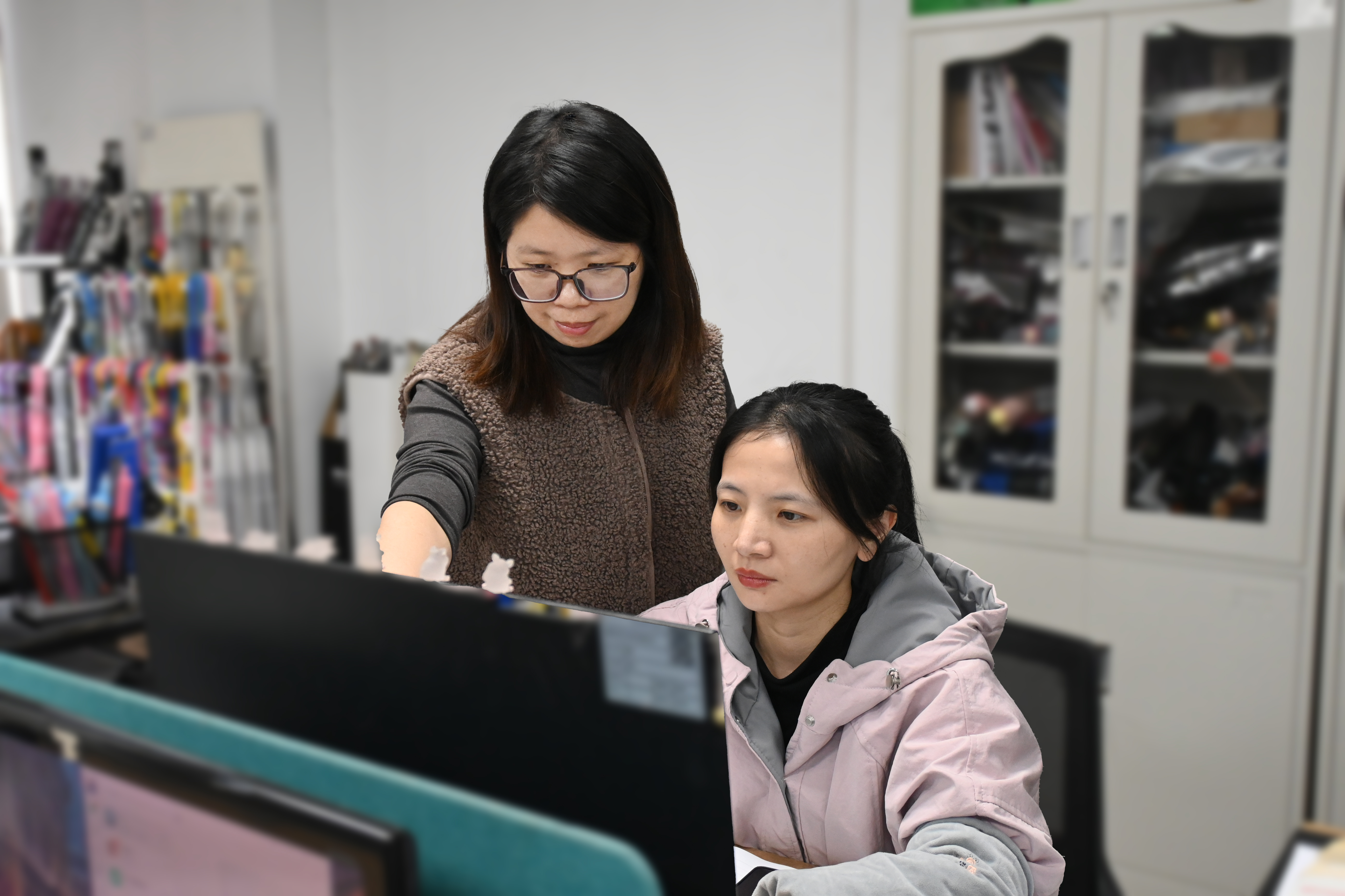 祝賀！優(yōu)安納傘業(yè)吳麗雙榮獲2024年度“晉江市好師傅”稱號